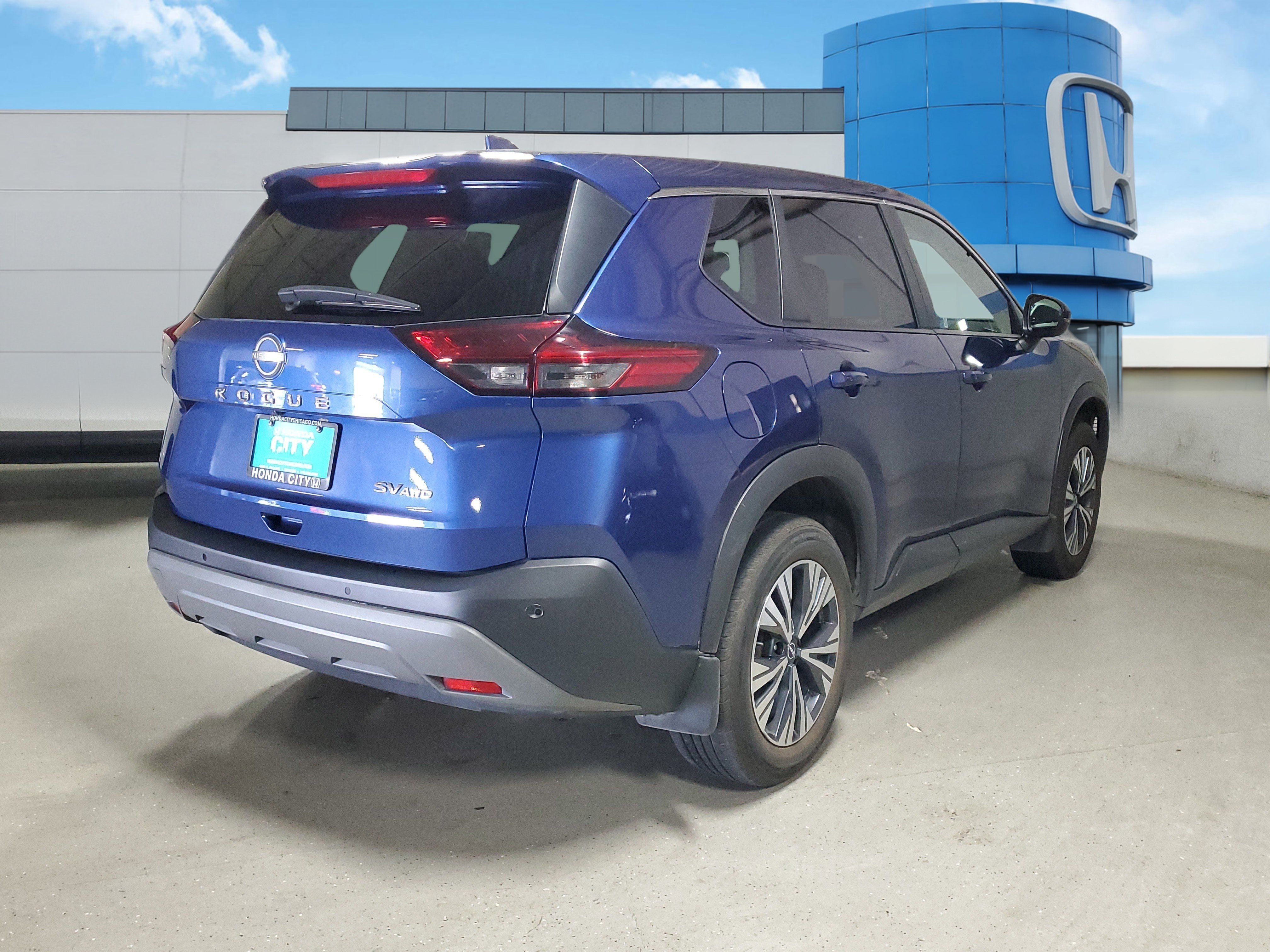 Used 2022 Nissan Rogue SV AWD/4WD image 5