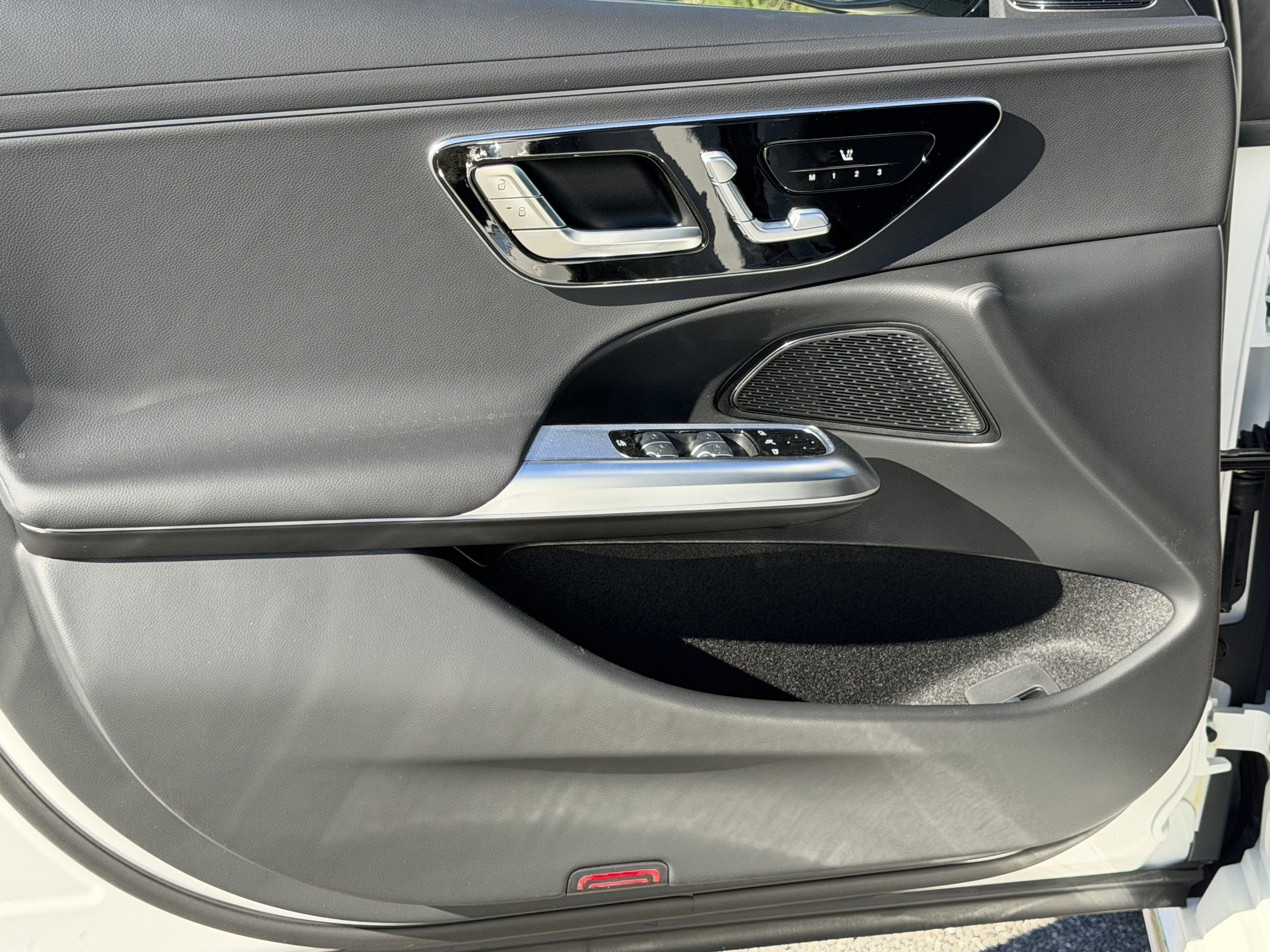 New 2026 Mercedes-Benz E 350 4MATIC Sedan image 16