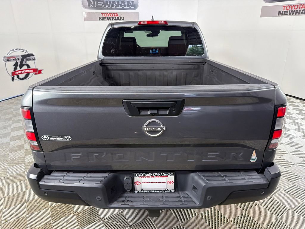 Used 2022 Nissan Frontier S w/ Technology Package RWD image 4