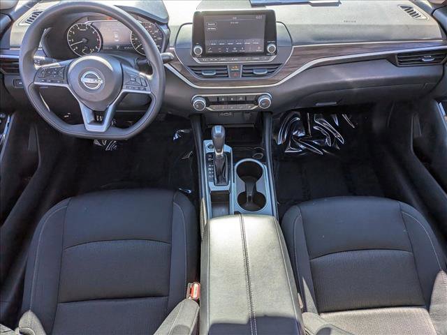 Used 2023 Nissan Altima 2.5 SV FWD image 14