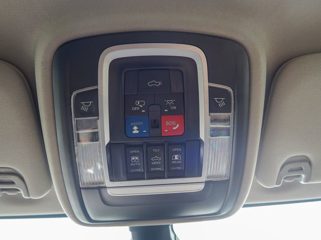 Used 2023 RAM 3500 Limited AWD/4WD image 37