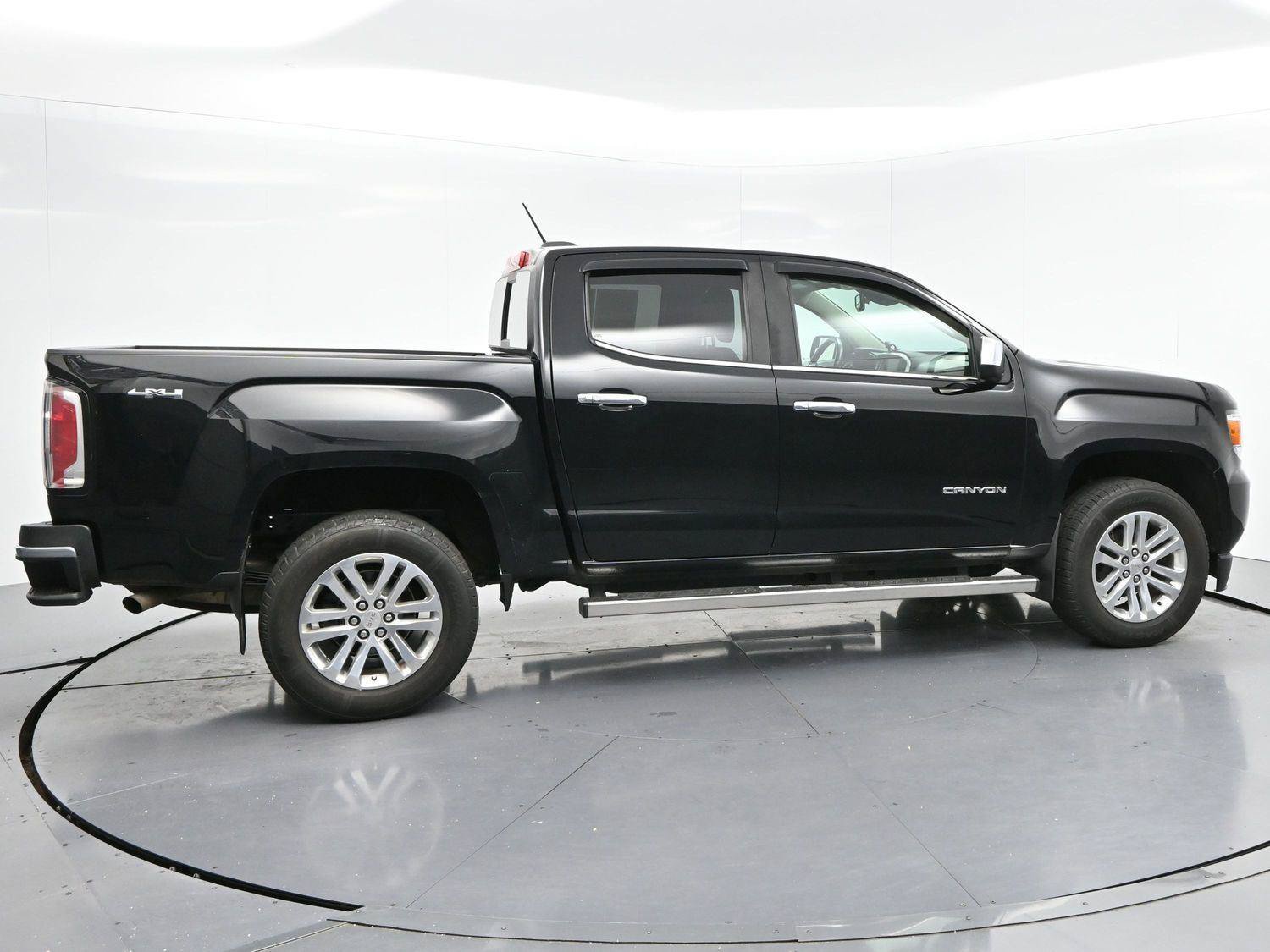 Used 2019 GMC Canyon SLT w/ Driver Alert Package AWD/4WD image 8