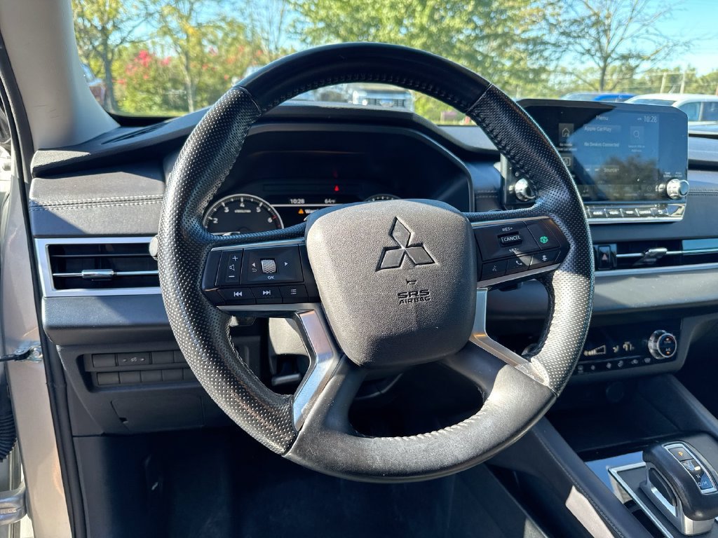 Used 2024 Mitsubishi Outlander SE Black Edition AWD/4WD image 11