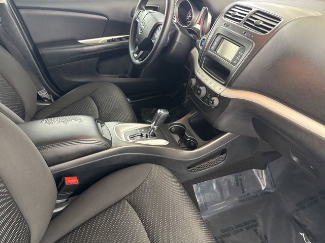 Used 2017 Dodge Journey SE w/ Flexible Seating Group FWD image 19