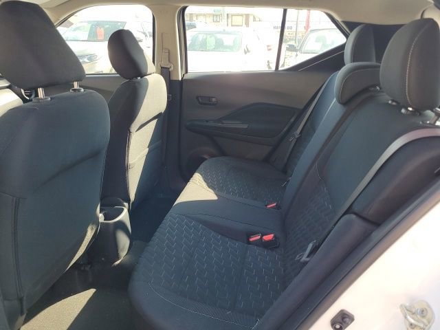 Used 2022 Nissan Kicks S FWD image 33