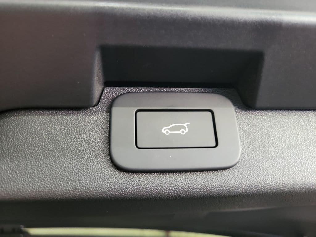 New 2026 Land Rover Discovery S AWD/4WD image 32