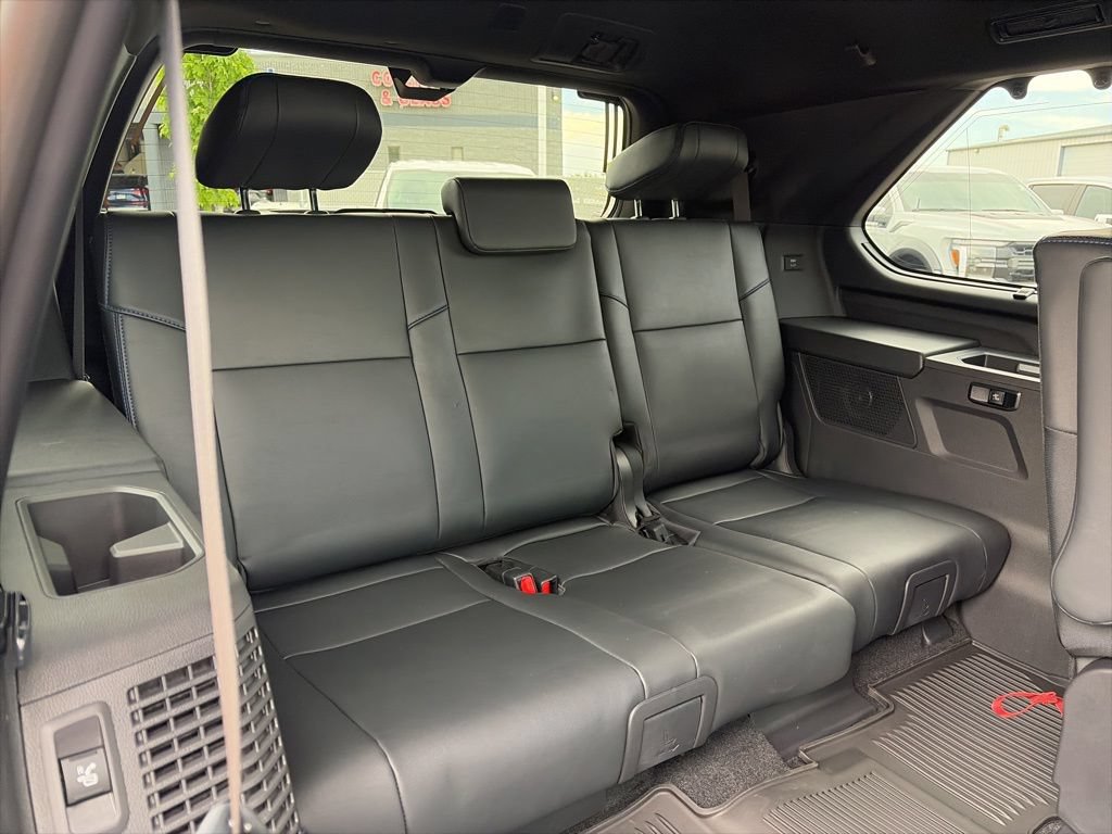 Used 2026 Toyota Sequoia Platinum AWD/4WD image 15