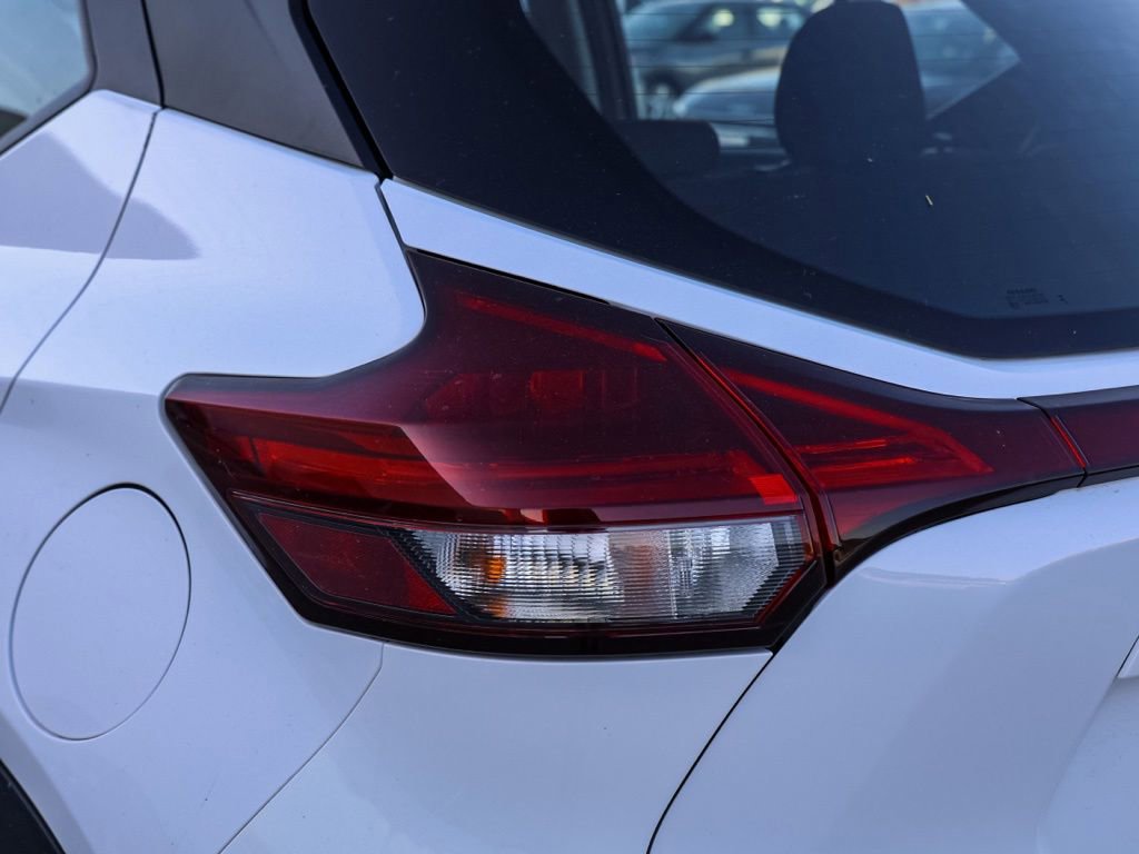 Used 2024 Nissan Kicks S FWD image 7