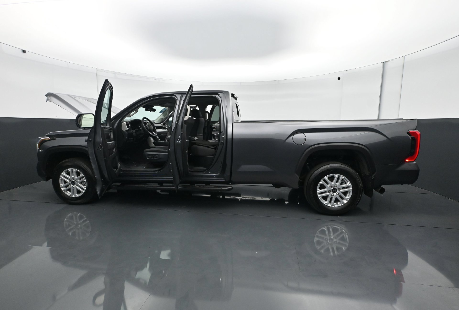 Used 2023 Toyota Tundra SR5 AWD/4WD image 28