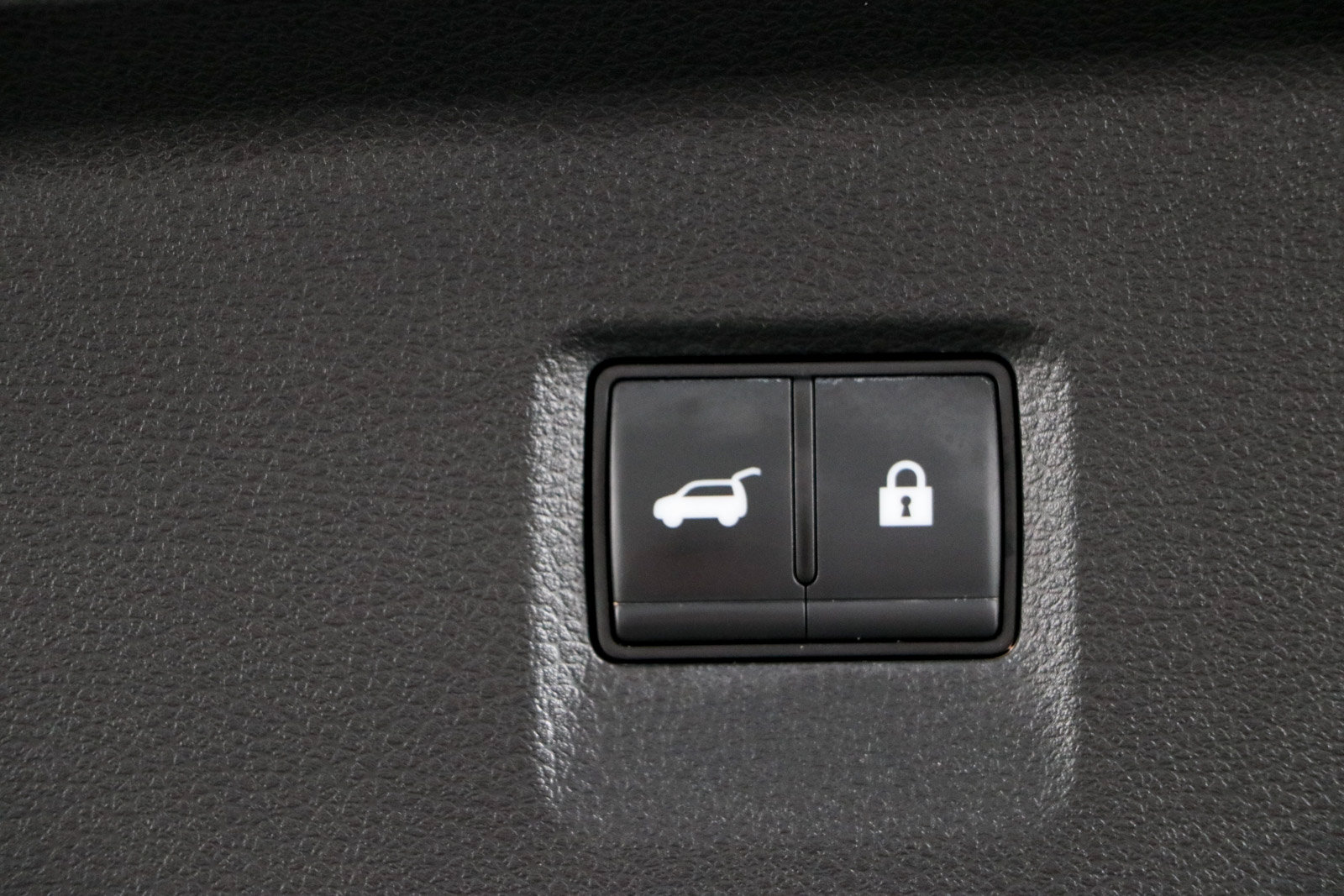 Used 2025 INFINITI QX60 Luxe w/ Cargo Package FWD image 33