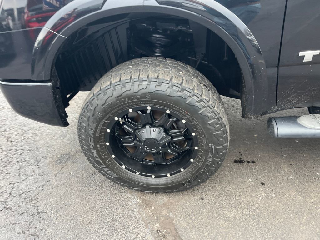 Used 2017 Nissan Titan PRO-4X image 34