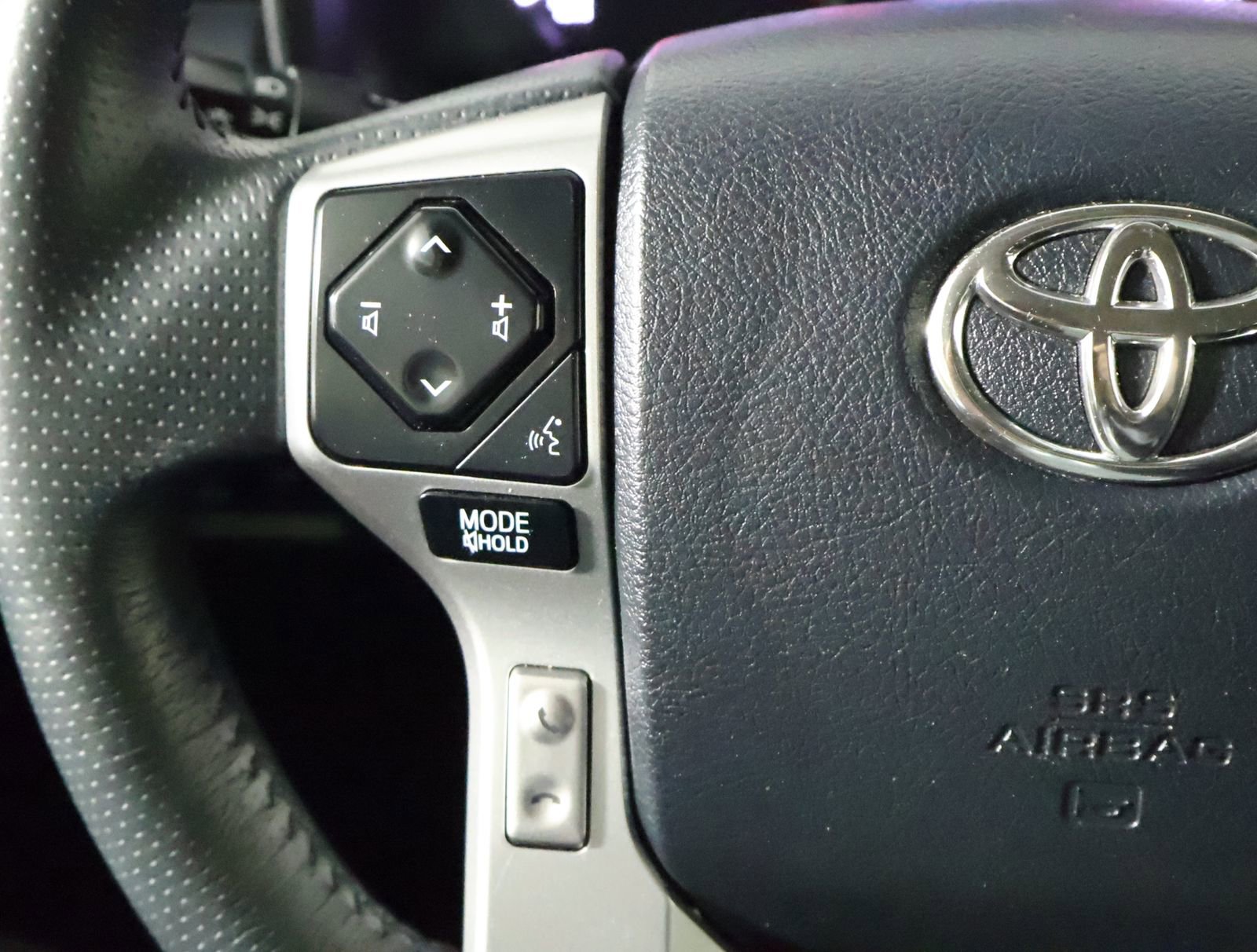 Used 2024 Toyota 4Runner SR5 image 36