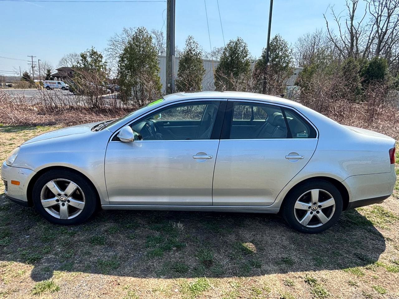 Used 2009 Volkswagen Jetta SE FWD image 8