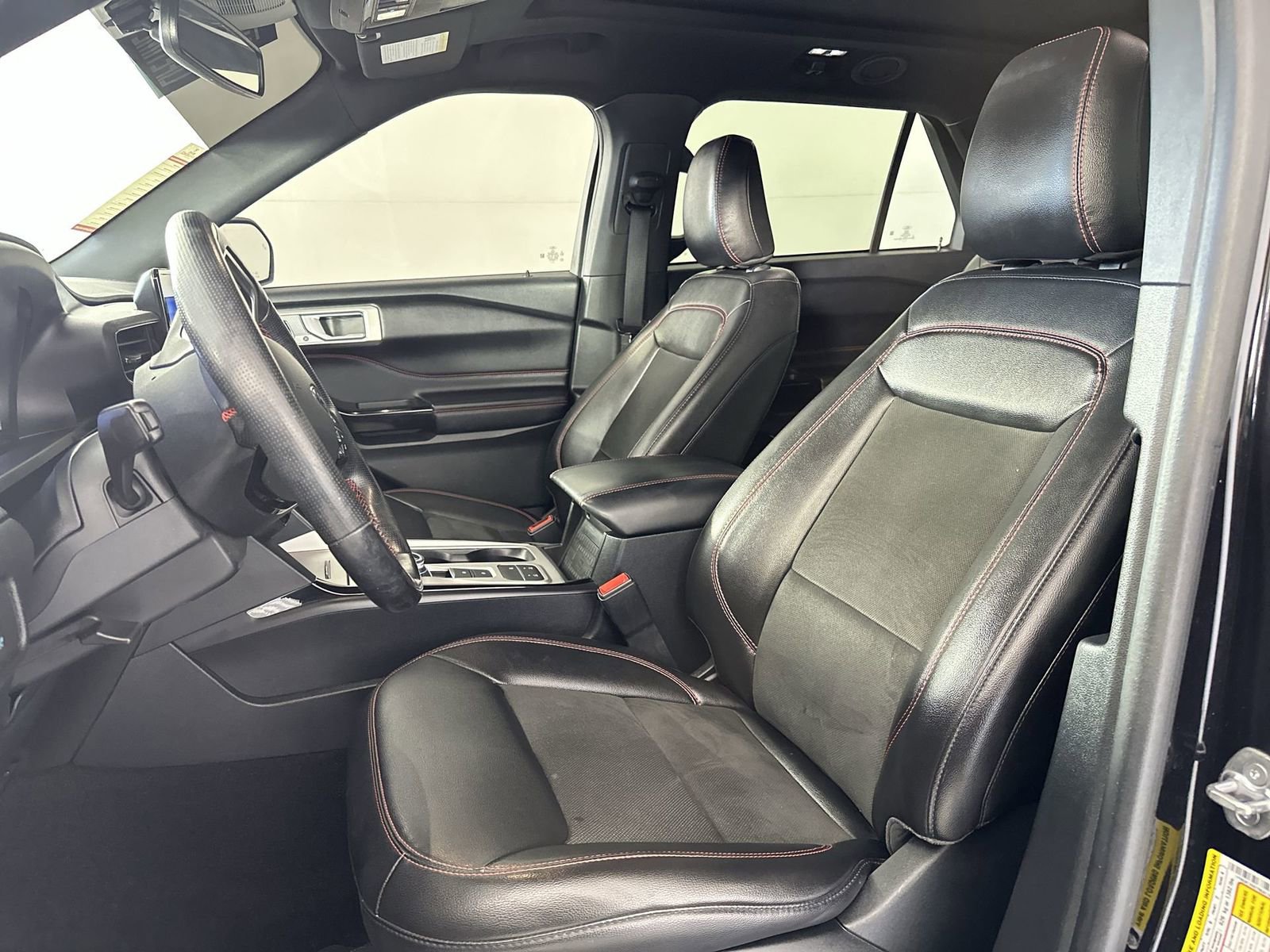 Used 2022 Ford Explorer ST-Line w/ Class IV Trailer Tow Package RWD image 11