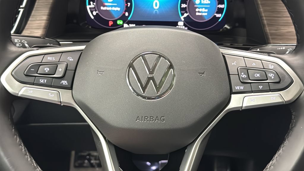 Used 2025 Volkswagen Atlas SEL Premium R-Line AWD/4WD image 16