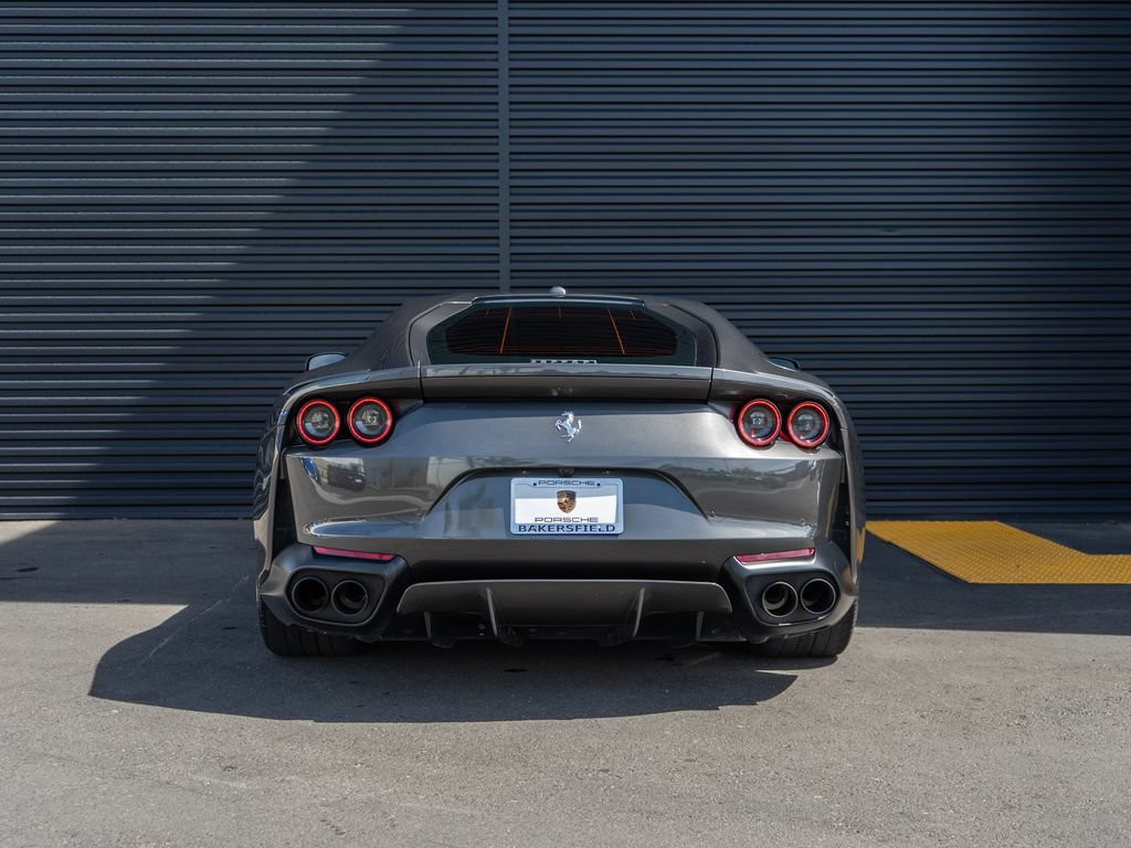 Used 2019 Ferrari 812 Superfast RWD image 10