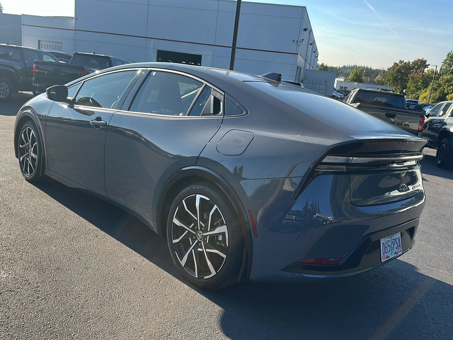 Used 2024 Toyota Prius Prime FWD image 2