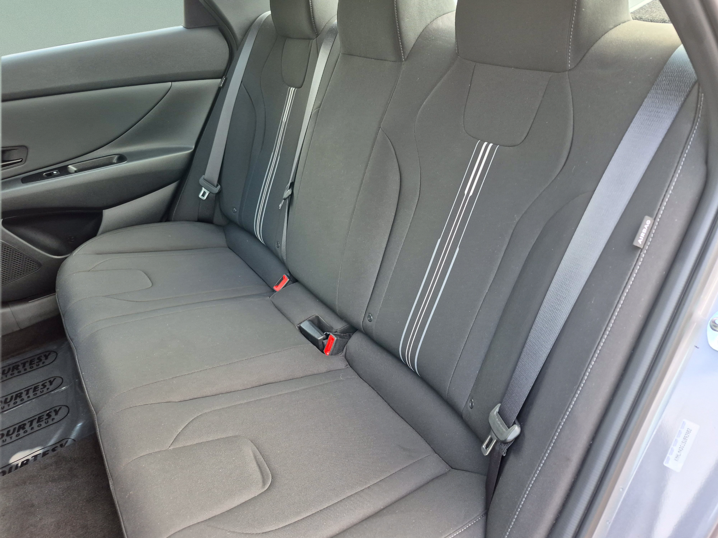 Certified 2025 Hyundai Elantra Sport FWD image 16