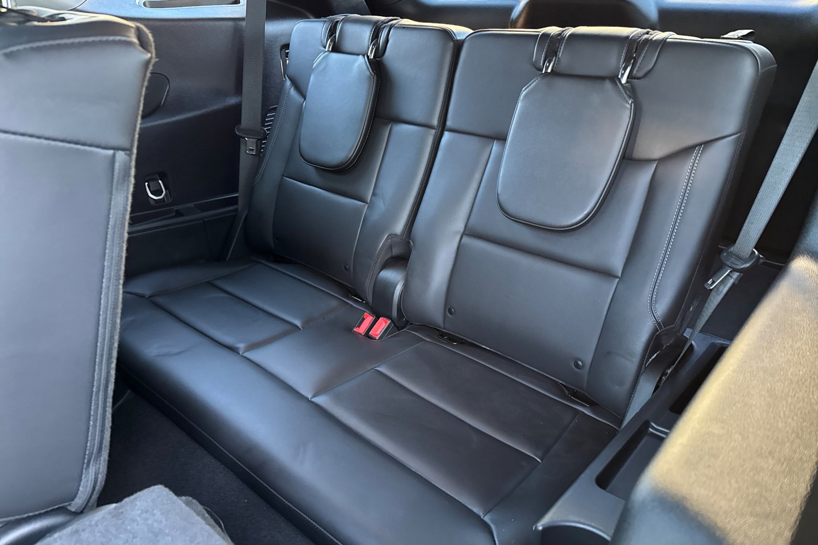 Used 2023 Ford Explorer XLT w/ Equipment Group 202A image 15