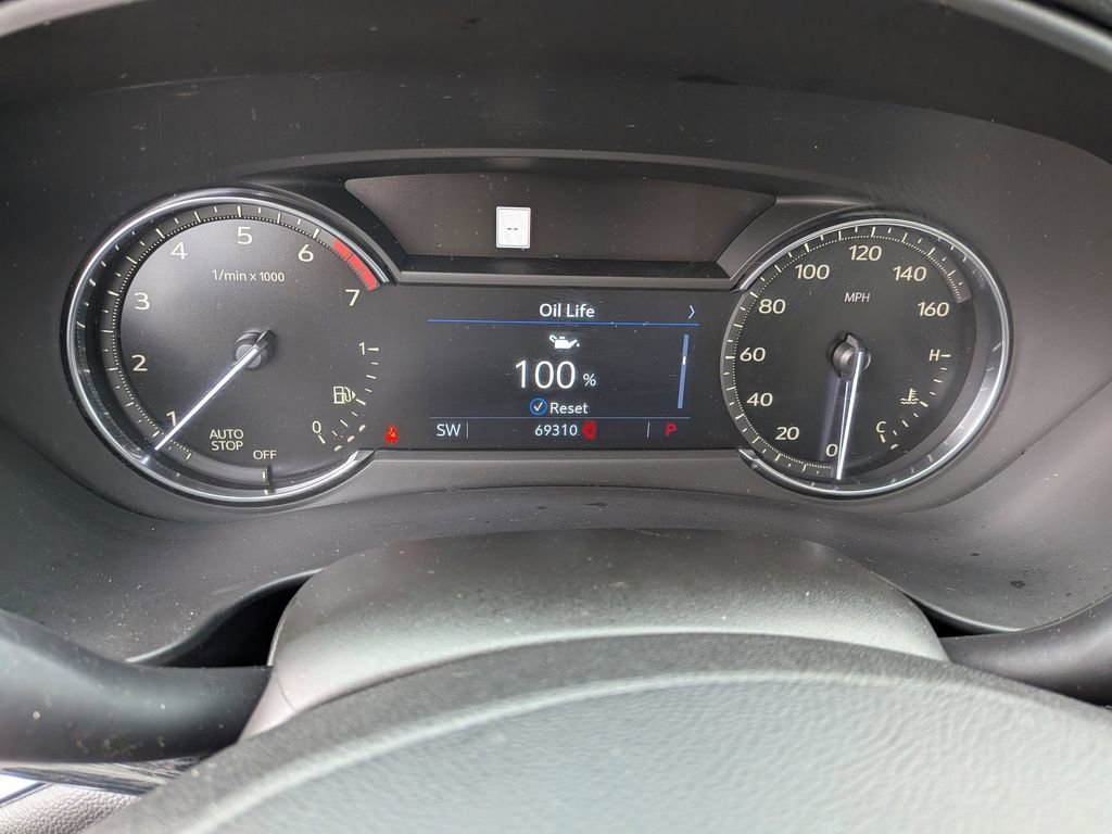 Used 2020 Cadillac XT4 Premium Luxury FWD image 18