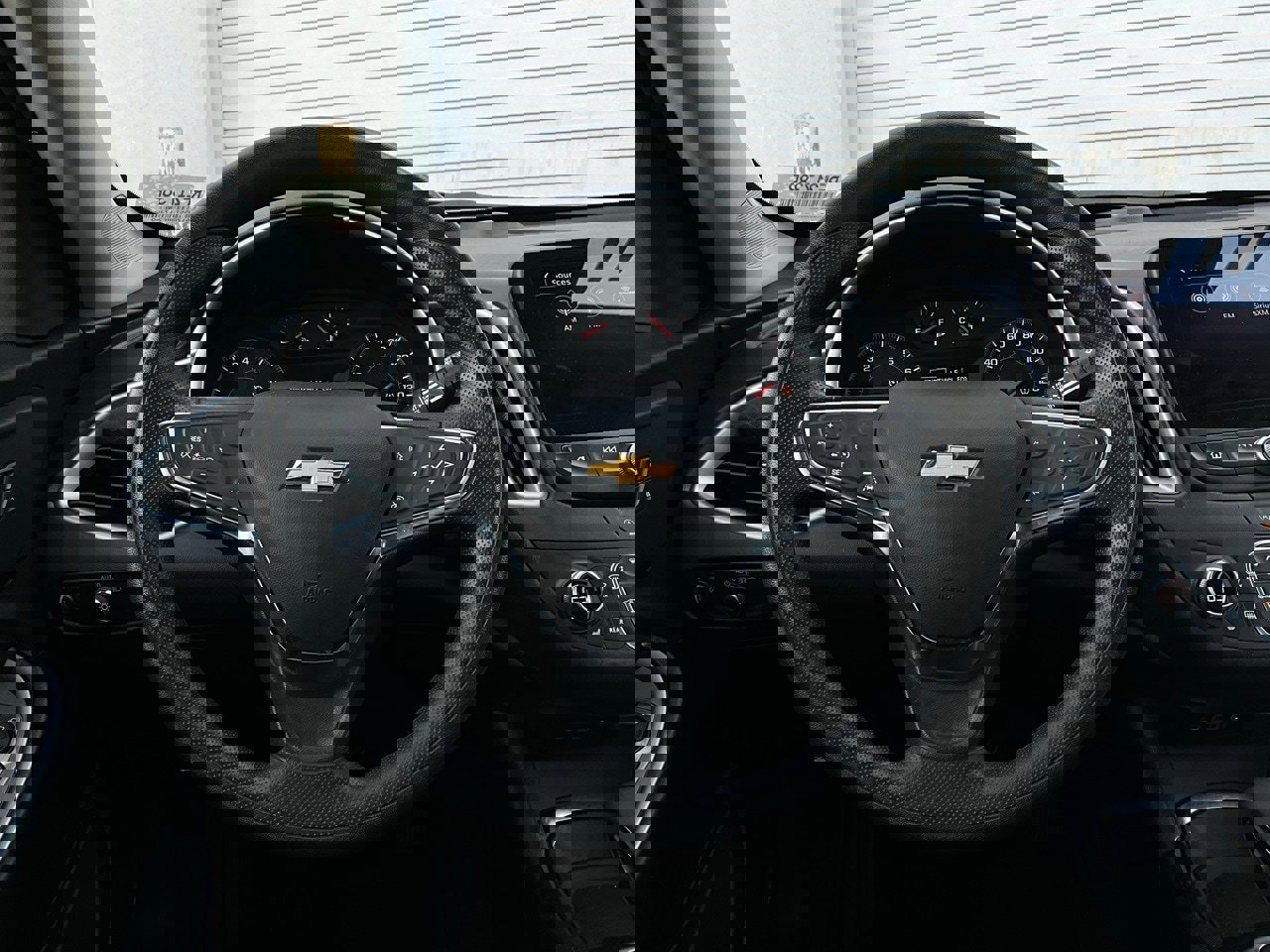 Used 2024 Chevrolet Malibu LT image 35