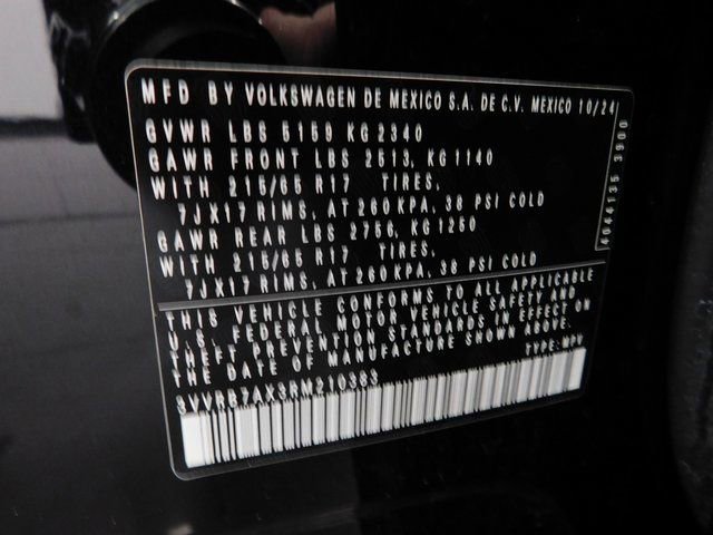 Used 2024 Volkswagen Tiguan S image 40