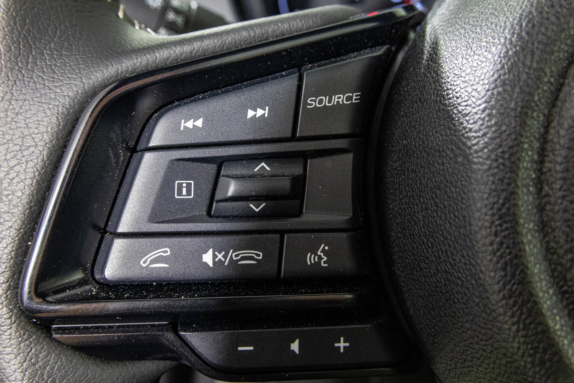 Used 2026 Subaru Forester Premium AWD/4WD image 32