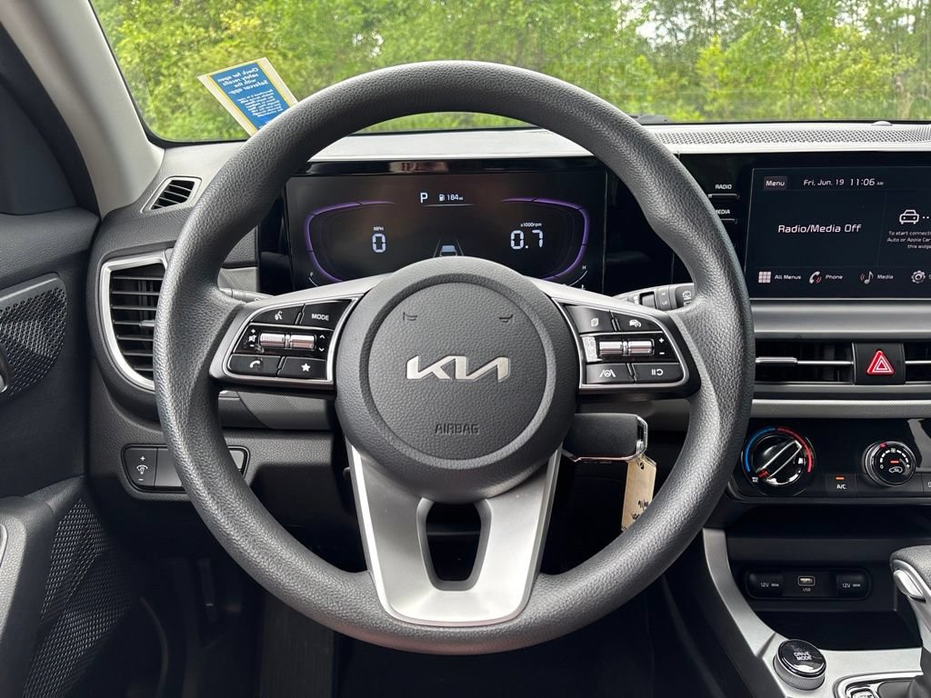 Certified 2024 Kia Seltos LX AWD/4WD image 25
