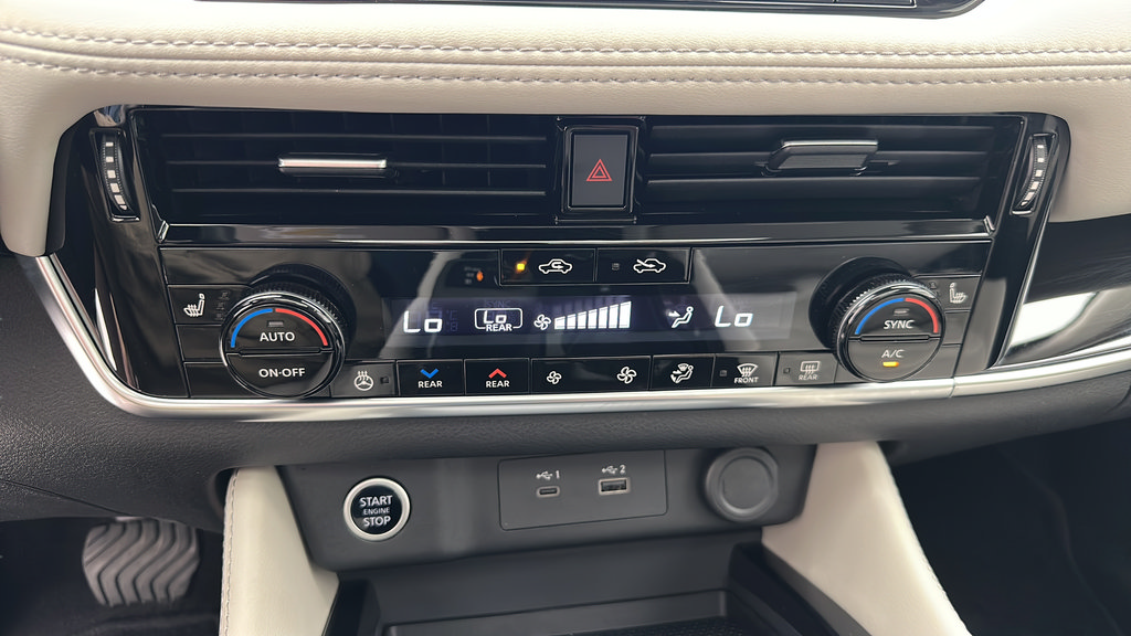 Used 2023 Nissan Rogue SL w/ SL Premium Package AWD/4WD image 21