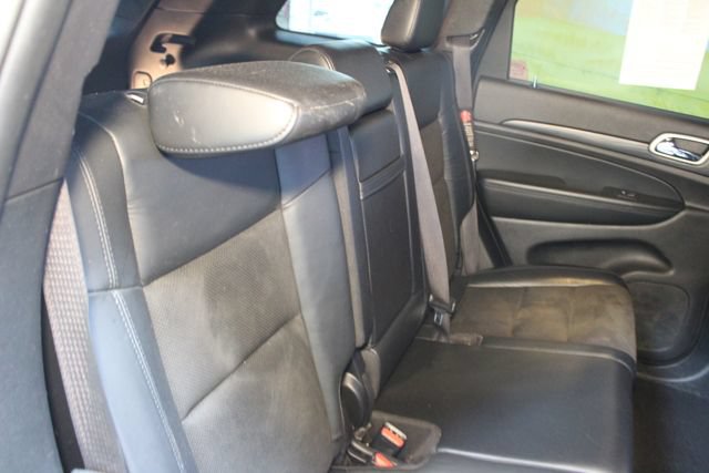 Used 2021 Jeep Grand Cherokee Altitude AWD/4WD image 9
