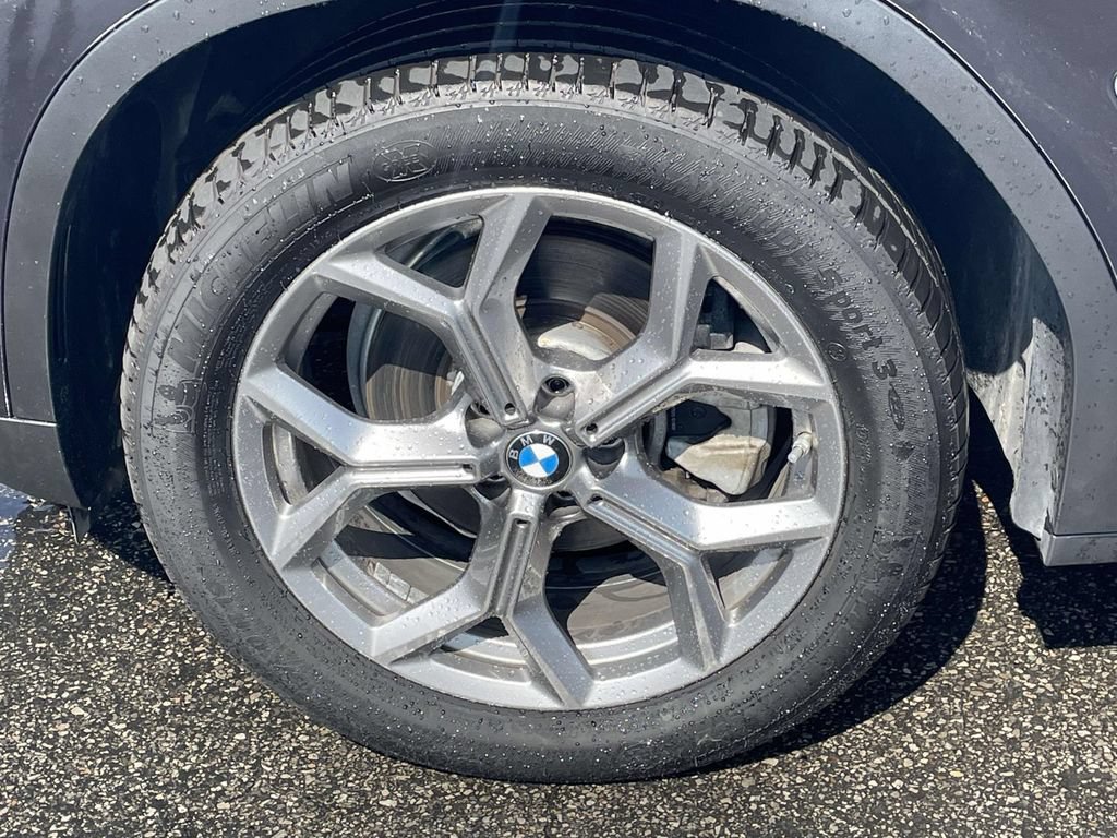 Used 2023 BMW X4 xDrive30i w/ Premium Package AWD/4WD image 8