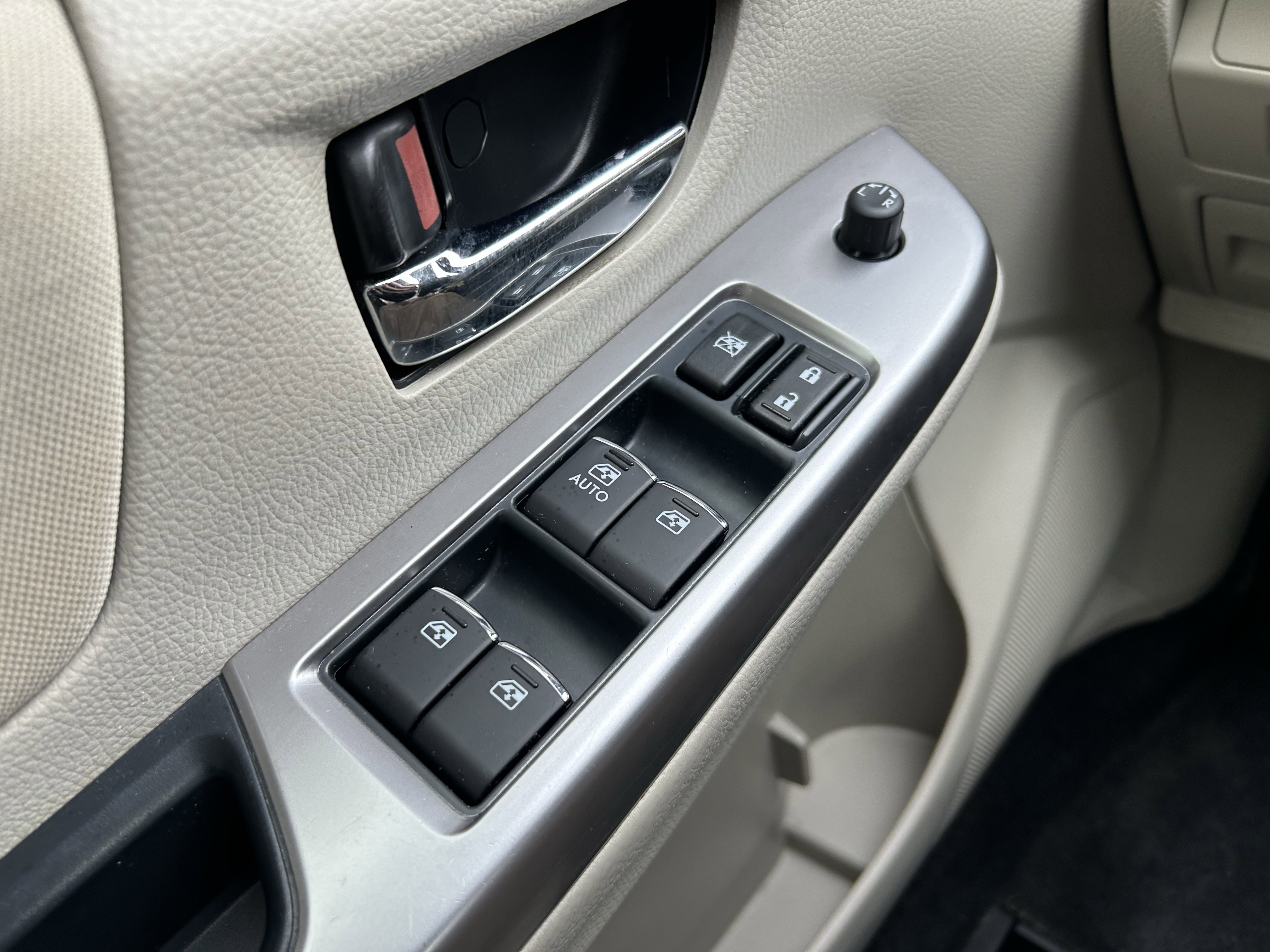 Used 2016 Subaru Impreza 2.0i Premium image 19