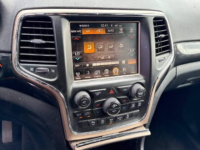 Used 2017 Jeep Grand Cherokee Laredo AWD/4WD image 25