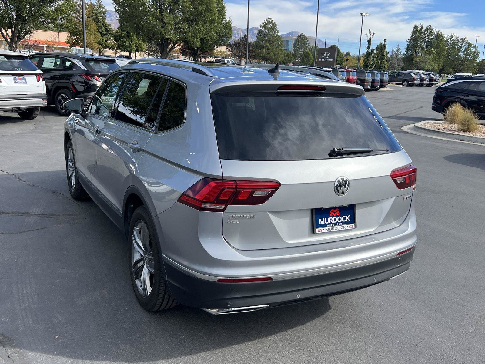 Used 2020 Volkswagen Tiguan SEL w/ 3rd Row Seat Package AWD/4WD image 21