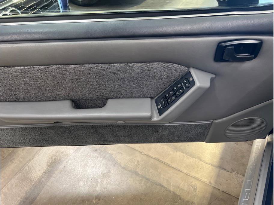 Used 1988 Ford Mustang GT image 38