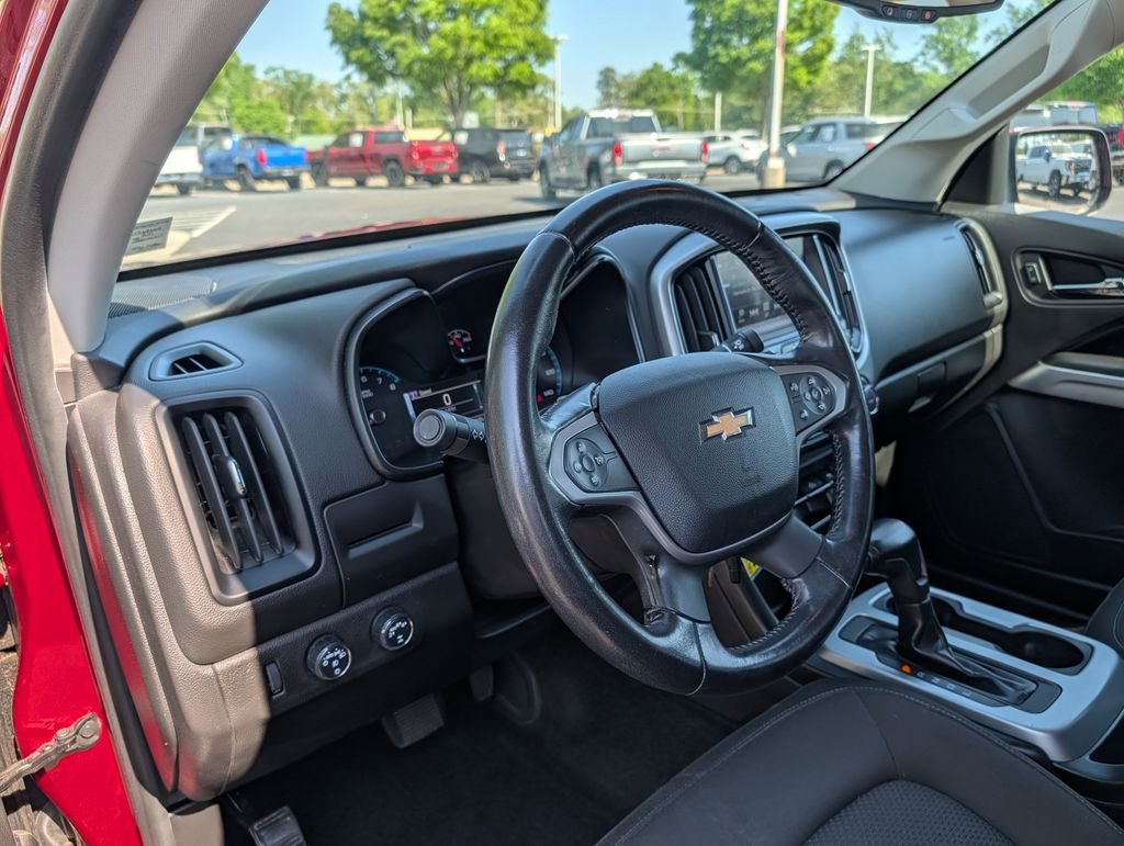 Used 2017 Chevrolet Colorado LT w/ LT Convenience Package image 12