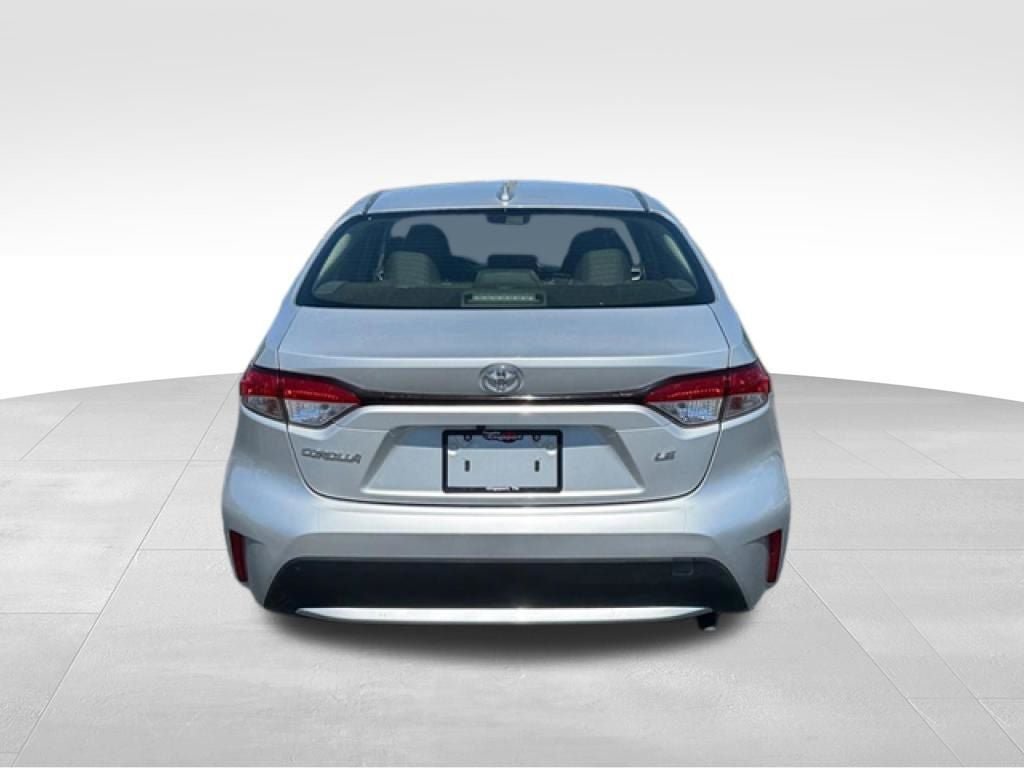 Used 2020 Toyota Corolla LE FWD image 5