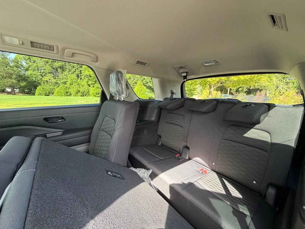 New 2026 Nissan Pathfinder SV FWD image 25
