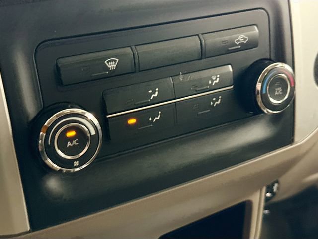 Used 2018 Nissan Frontier SV image 16