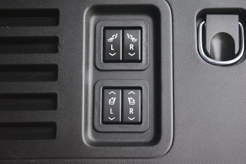 Used 2024 Chevrolet Traverse RS w/ LPO, Floor Liner Package AWD/4WD image 27