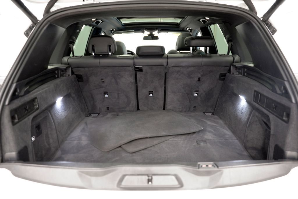 Used 2023 BMW X5 xDrive45e w/ Climate Comfort Package image 30