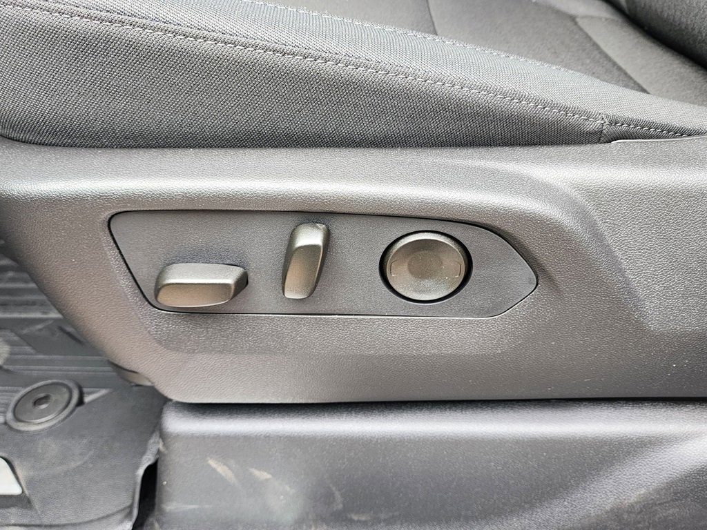 New 2026 GMC Sierra 1500 Elevation w/ LPO, Elevation Black Package image 18