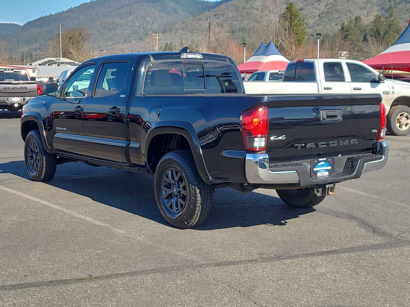 Used 2022 Toyota Tacoma SR5 image 12