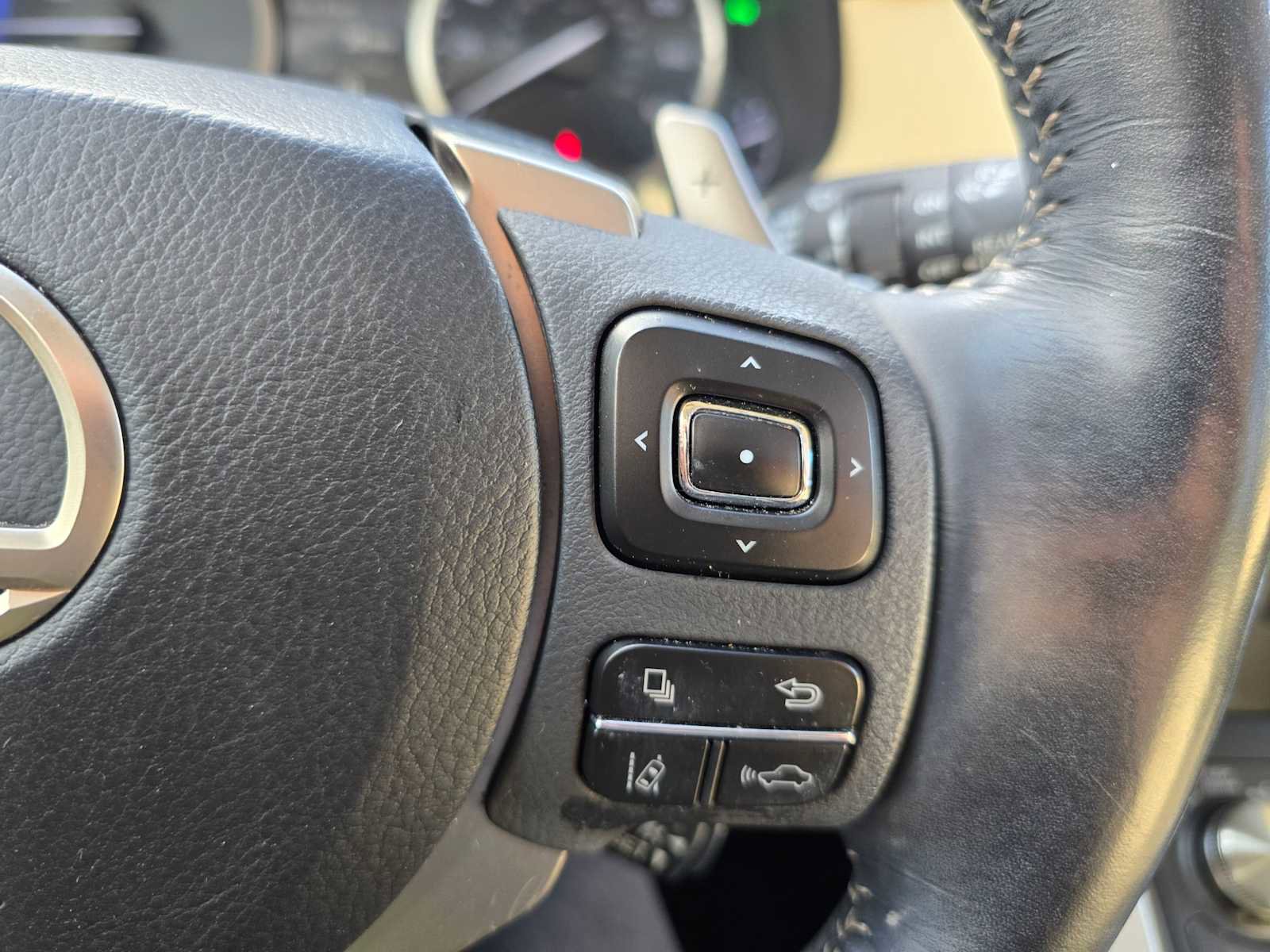 Used 2019 Lexus NX 300h AWD image 33