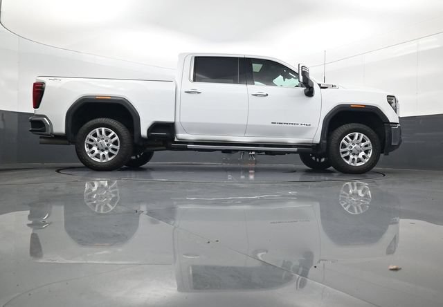 Certified 2024 GMC Sierra 2500 SLT w/ SLT Premium Package AWD/4WD image 24