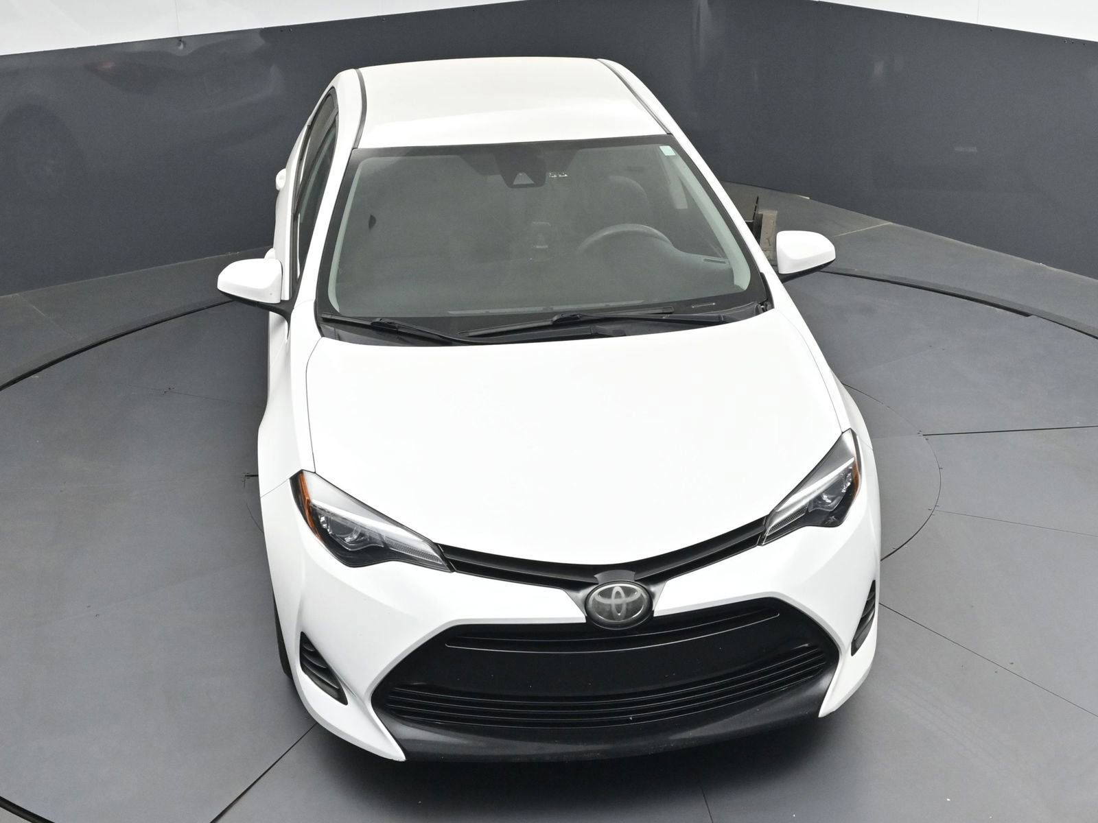 Used 2019 Toyota Corolla LE image 29