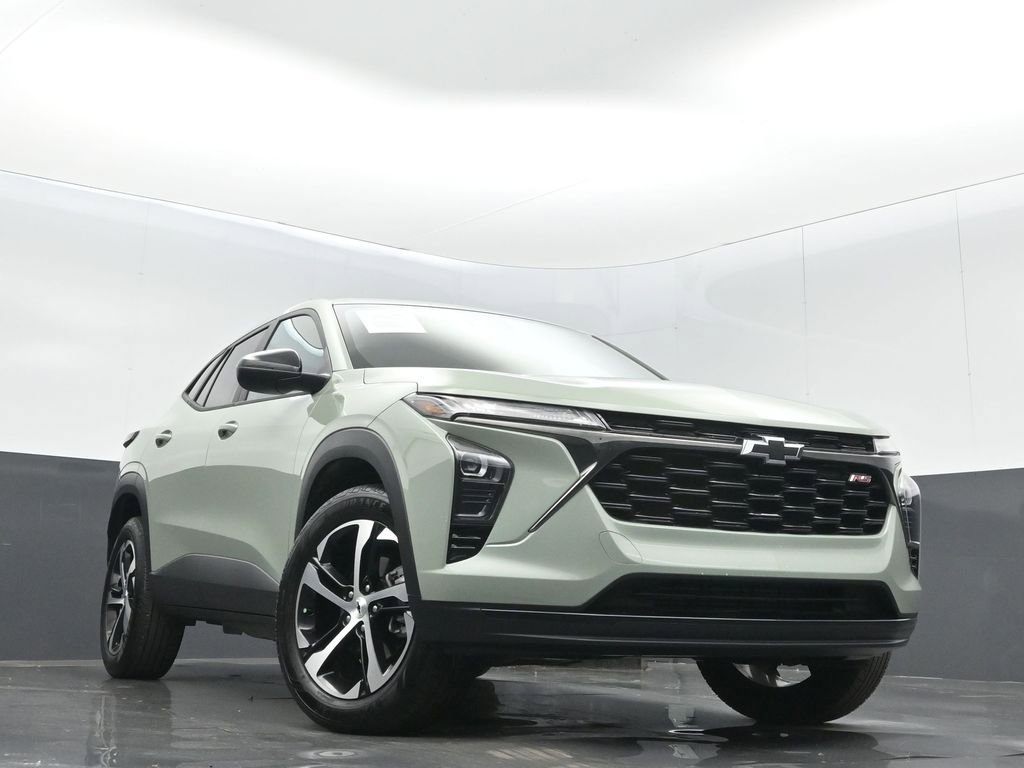 Used 2024 Chevrolet Trax RS w/ Driver Confidence Package image 26