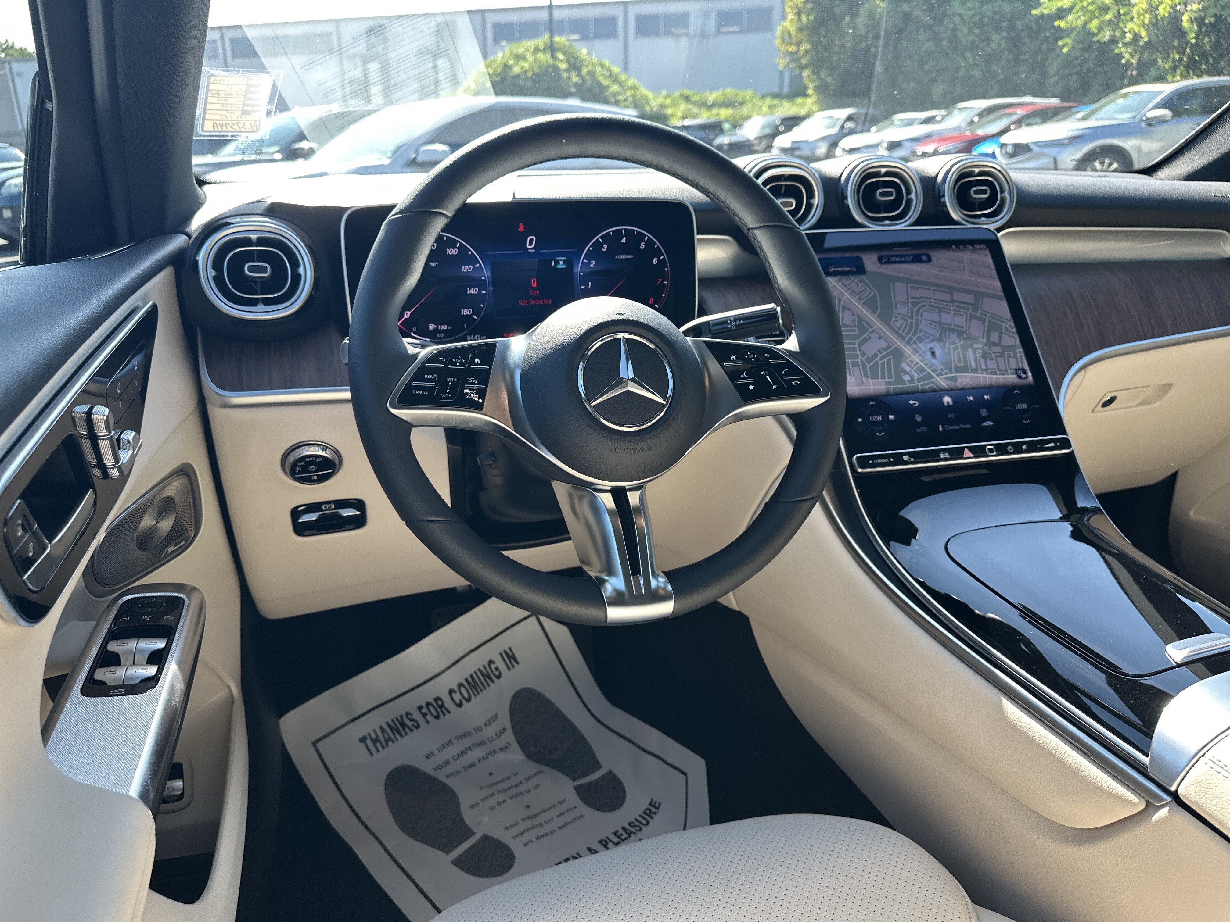 Used 2025 Mercedes-Benz GLC 300 image 26