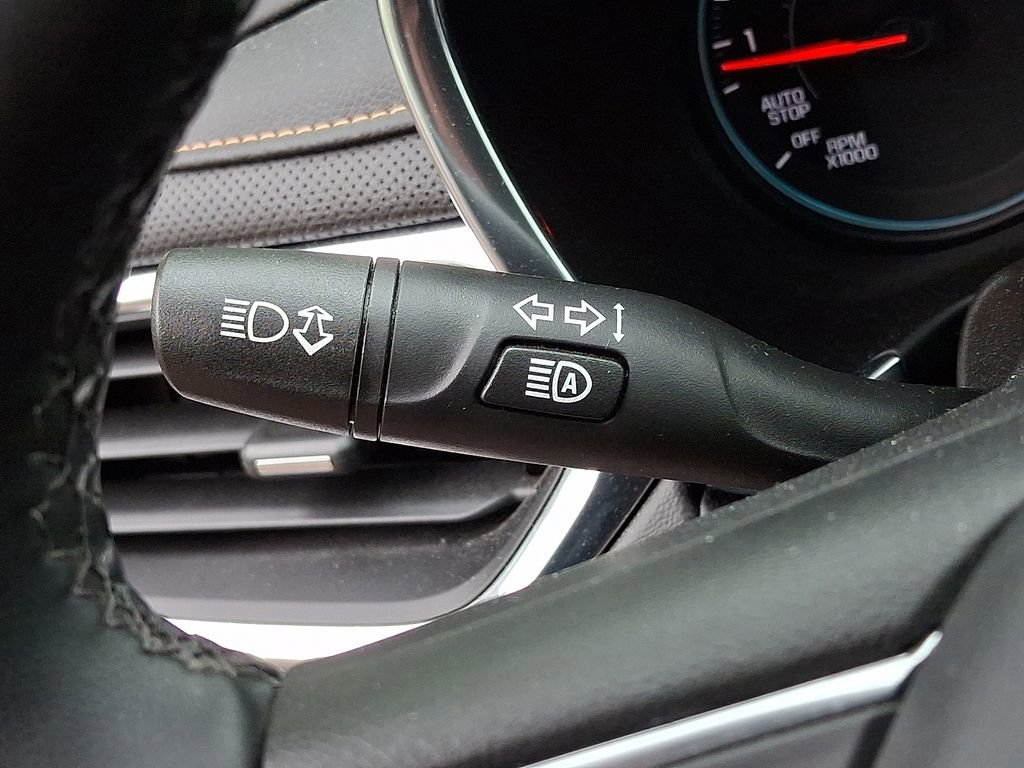 Used 2023 Chevrolet Equinox Premier AWD/4WD image 24