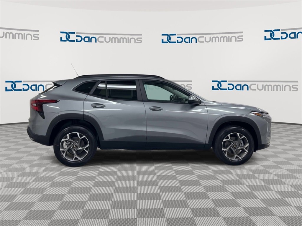 Certified 2025 Chevrolet Trax LT image 9